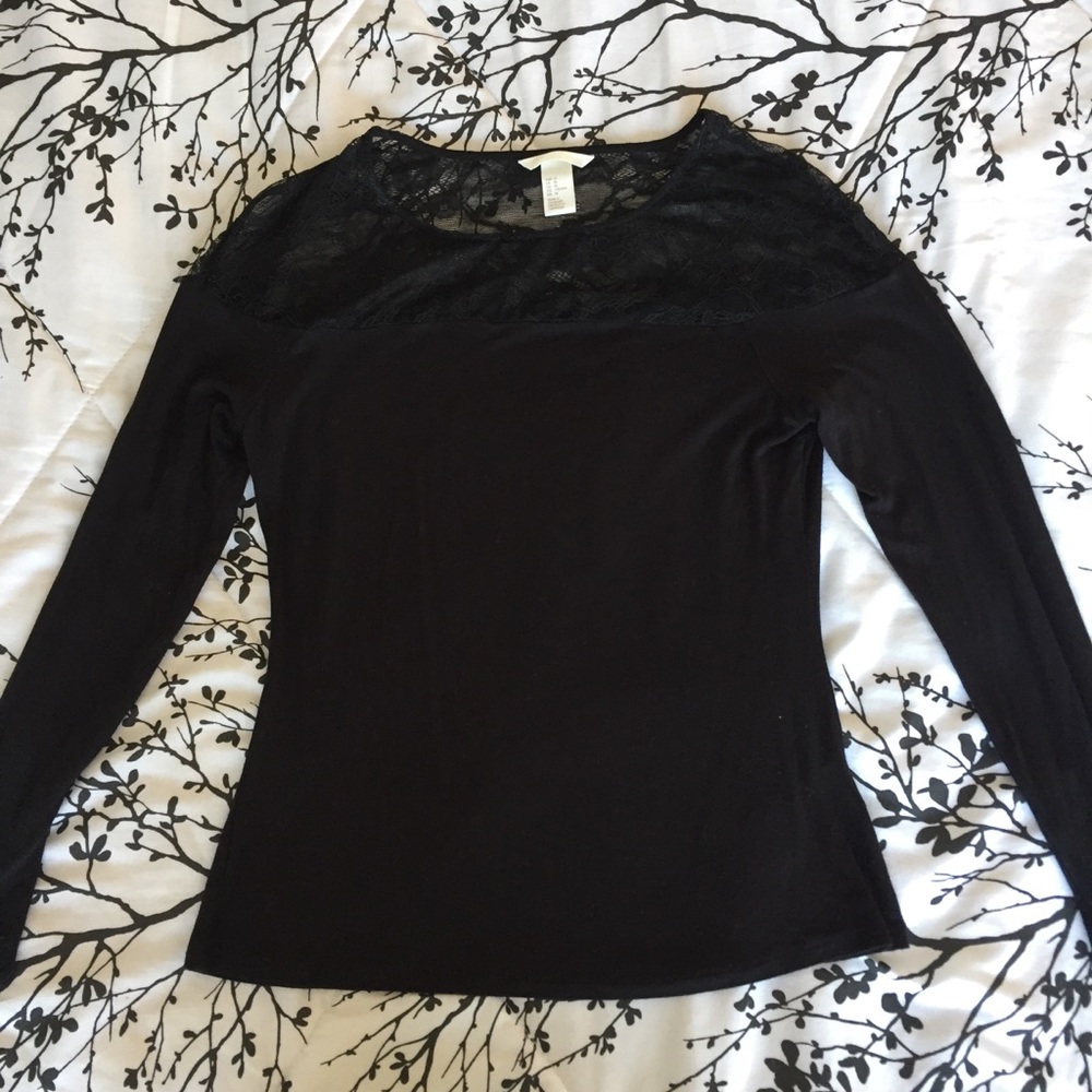 NWOT H&M Black Lace Shoulder Top